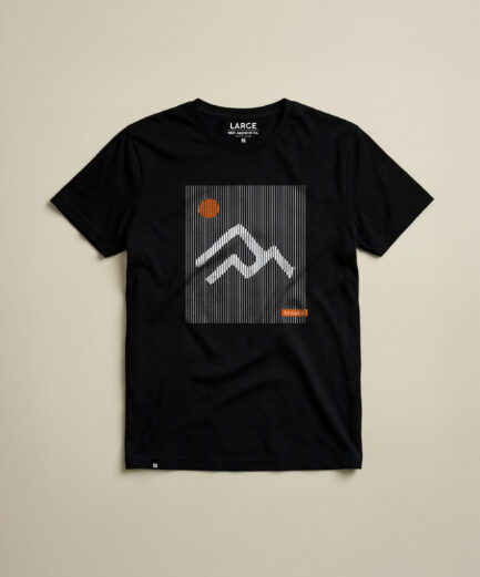 Mountain Square – Black