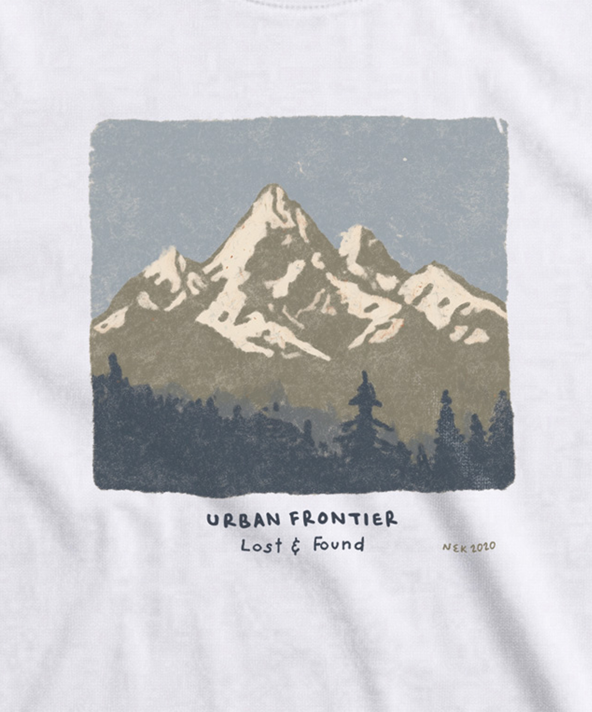 1689a Detalj printa planine Urban Frontier na muškoj majici bela